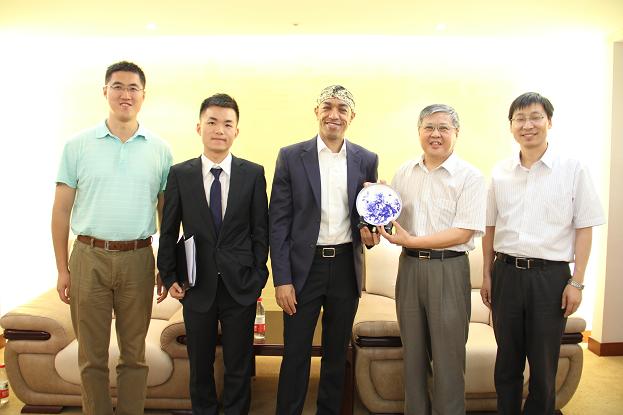 金融学院-马克·奥巴马·狄善九讲述国际公民